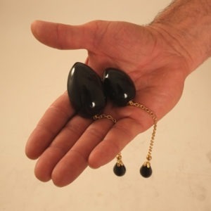 anus-jewelry-man-egg-black-gold