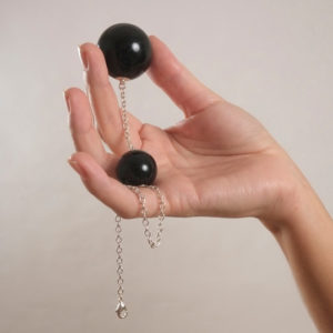 sexual-thong-fan-insertable-balls-black