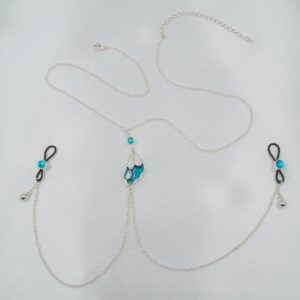 Schmuck-erotisch-Brüste-nackt-Silber-blau