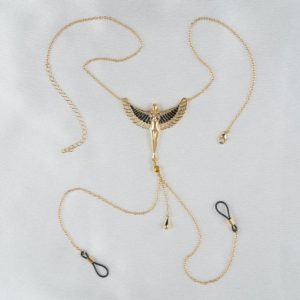 schmuck-brüste-erotisch-göttin-gold-schwarz