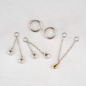 vulva-jewel-ring-gold-shell-pendant-silver