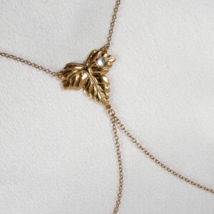 jewel-nudity-necklace-leaf-breast-gold